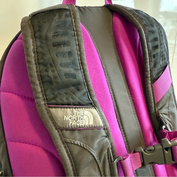 ⭐The North Face Surge II Backpack⭐ - Picture 10 of 11